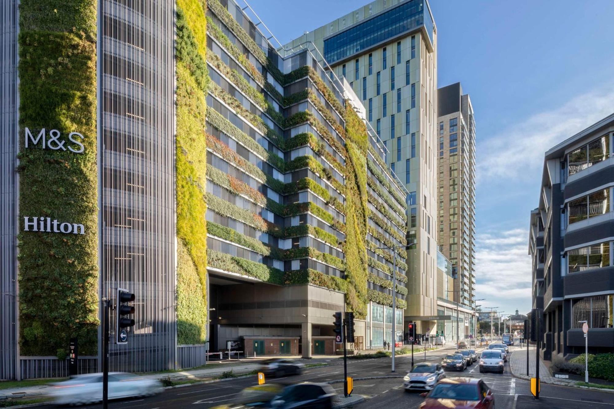 Hilton Woking Hotel Exterior foto